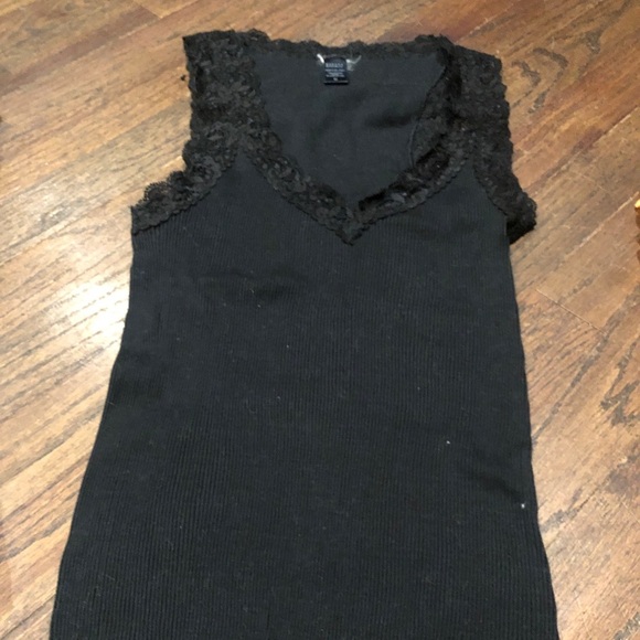 Beautiful black banana republic cami tank top M 🖤 - Picture 1 of 3